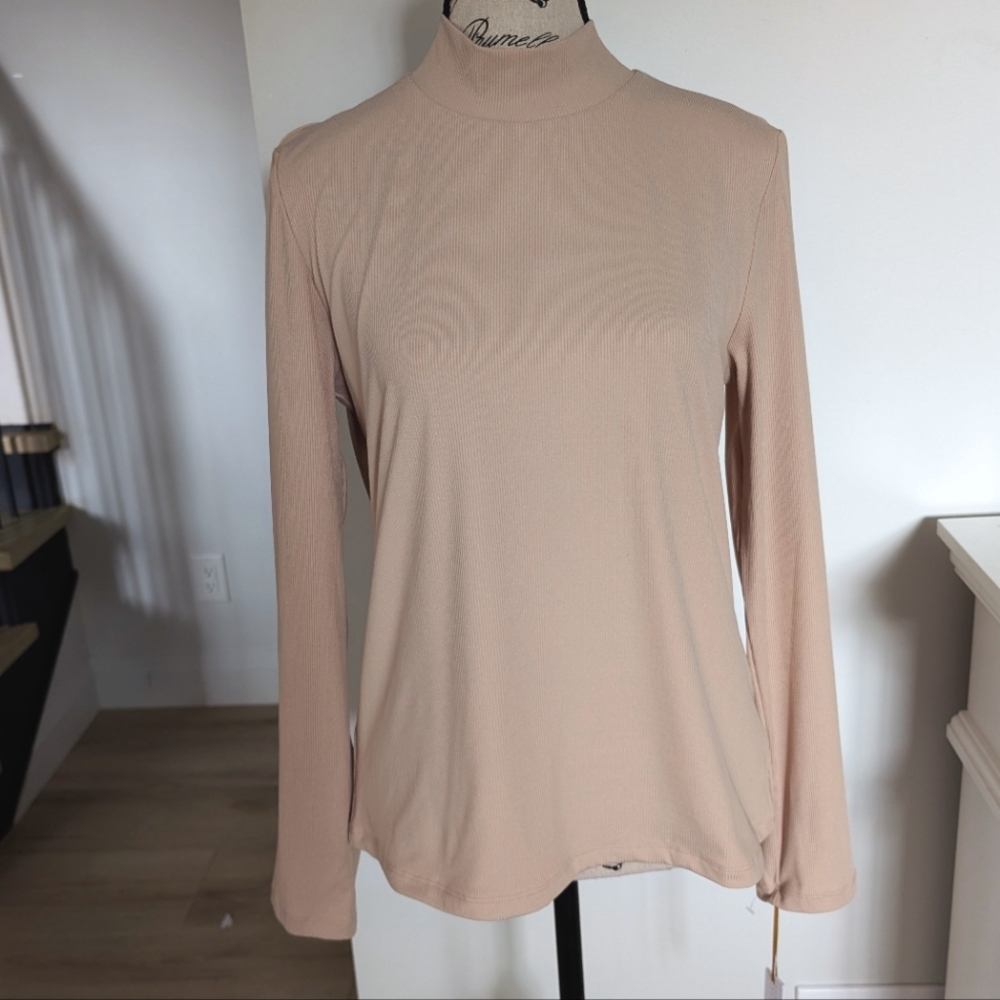 HOUSE OF HARLOW 1960 | Women's Cream Mock Neck Ribbed Long Sleeve Lined Top